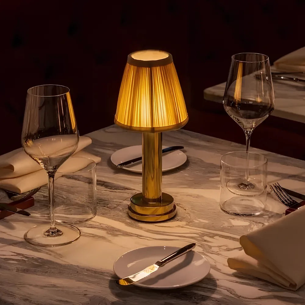 Retro Elegance Table Lamp