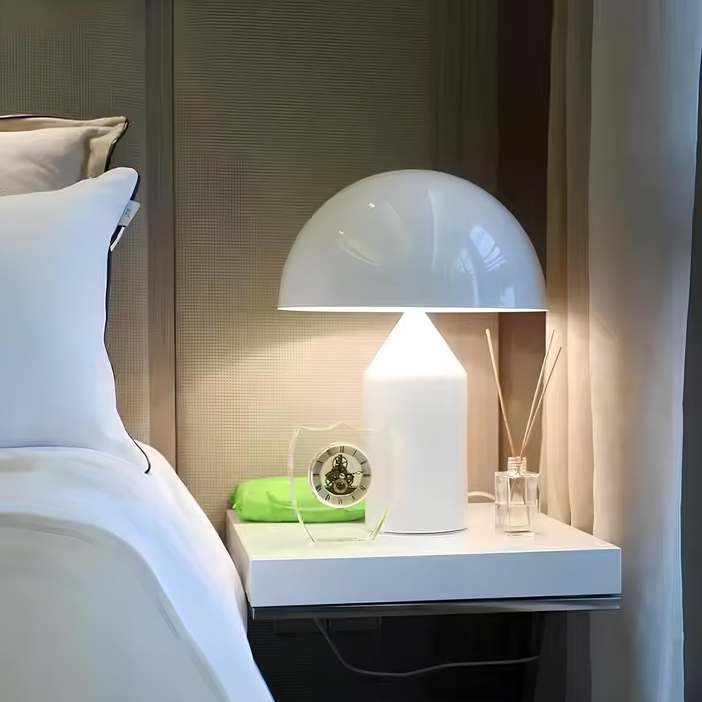 Aurelia™ Table Lamp