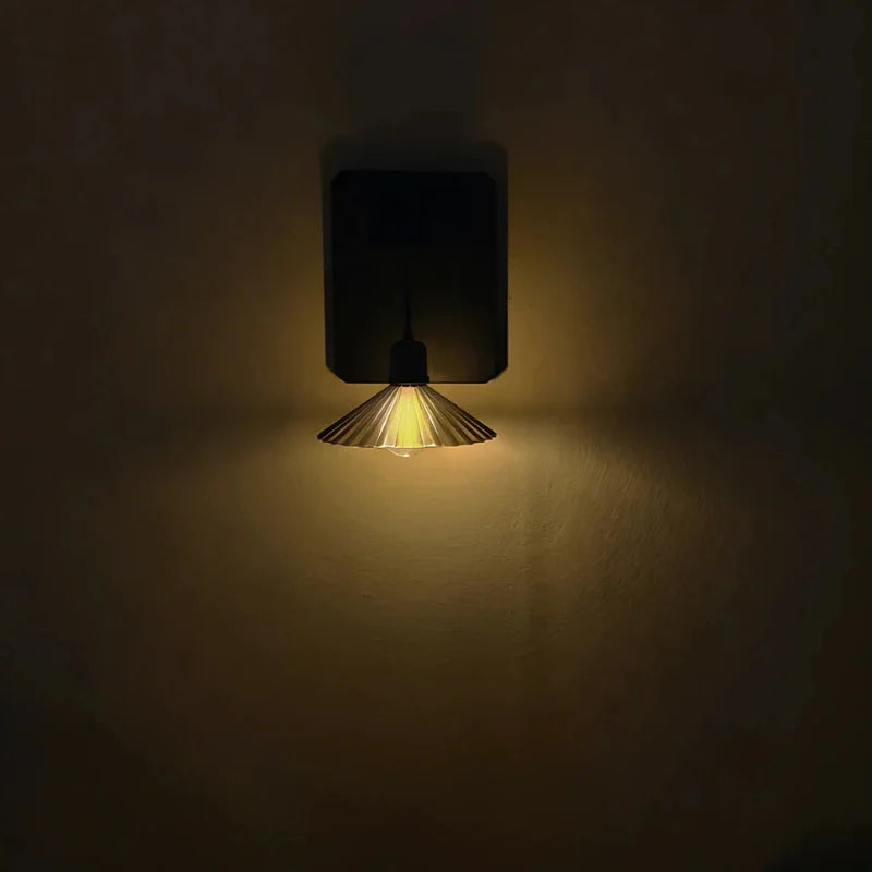 SoloraPleat™ Wall Light