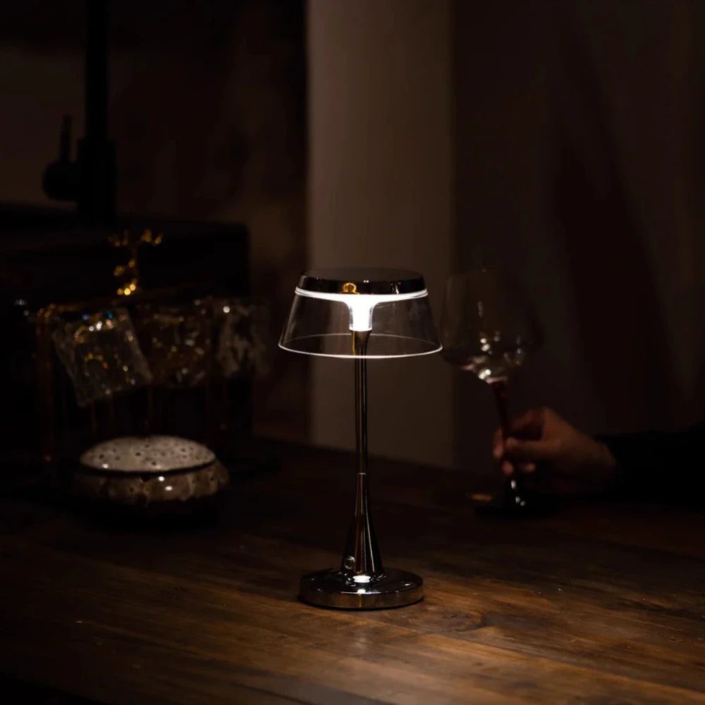 Lustra™ Table Lamp