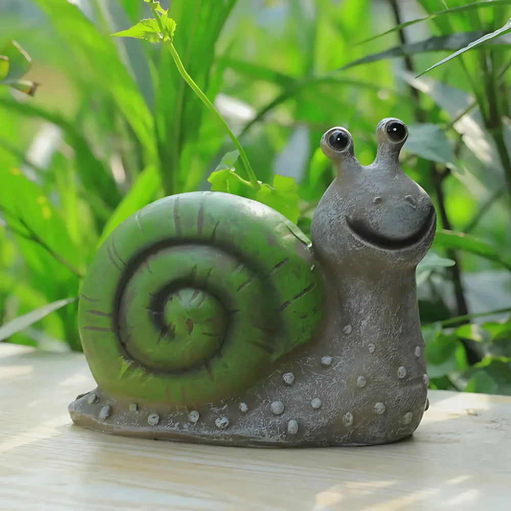 WildGlow™ Solar Garden Light