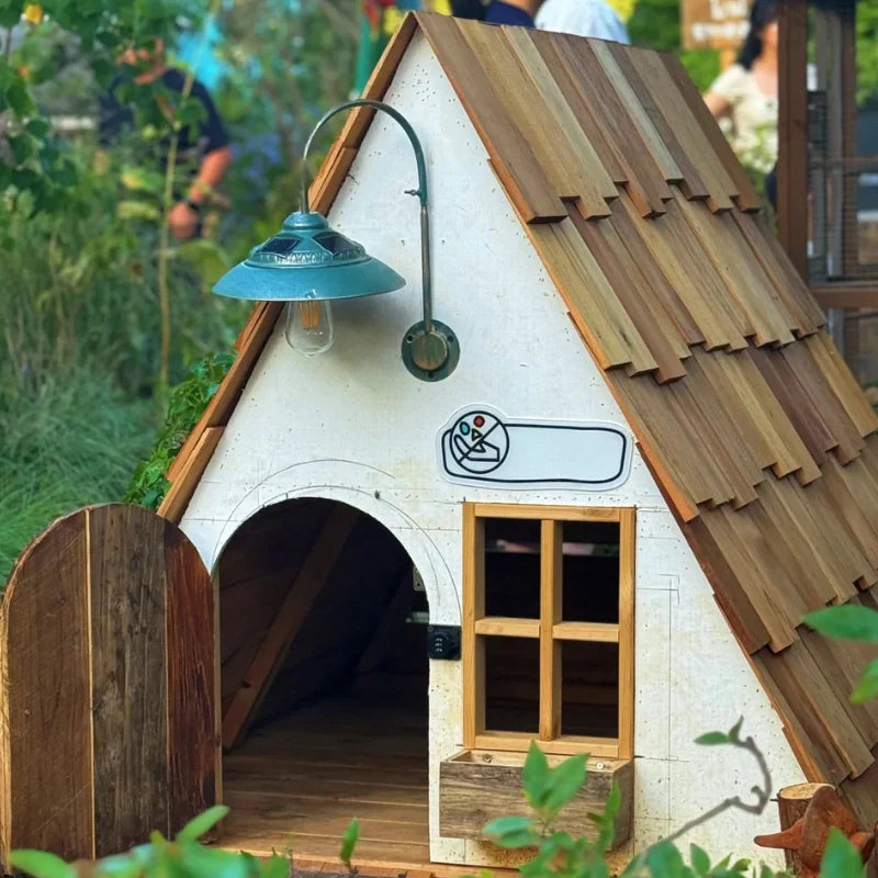 SolaHeritage™ Wall Light