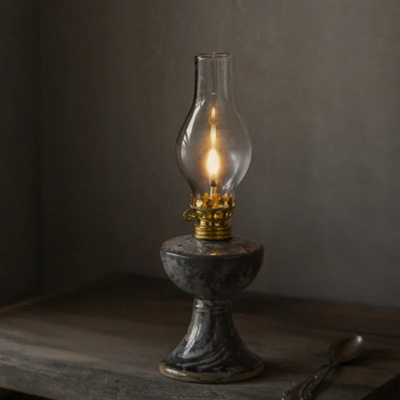 Stillflame™ Oil Lantern