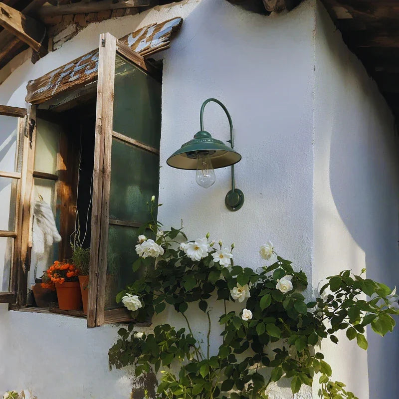 SolaHeritage™ Wall Light