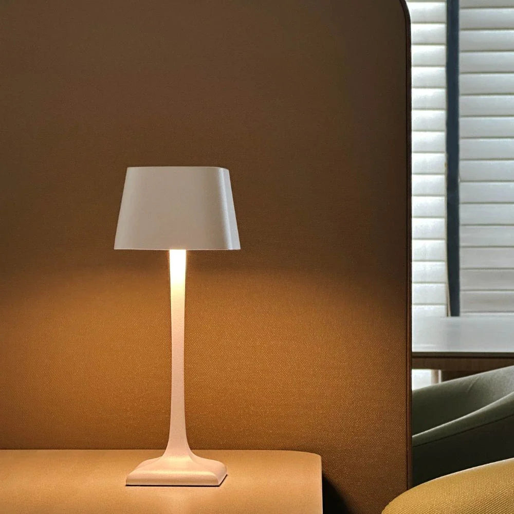 Eleganza™ Table Lamp