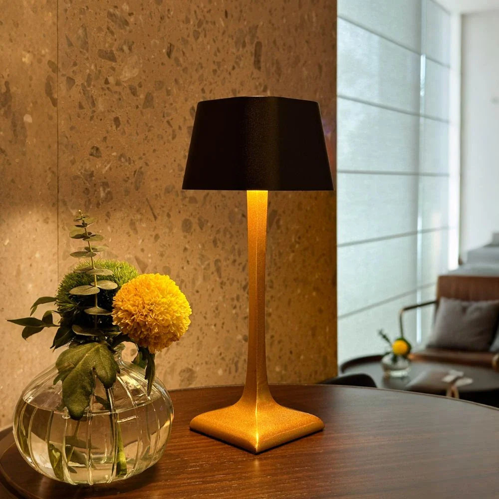 Eleganza™ Table Lamp