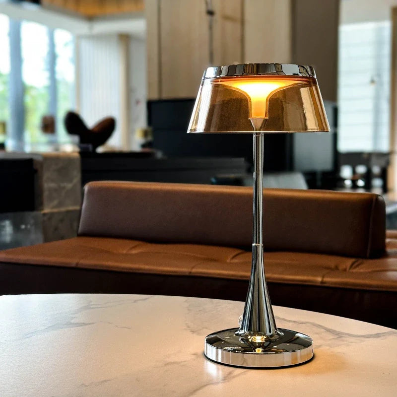 Lustra™ Table Lamp