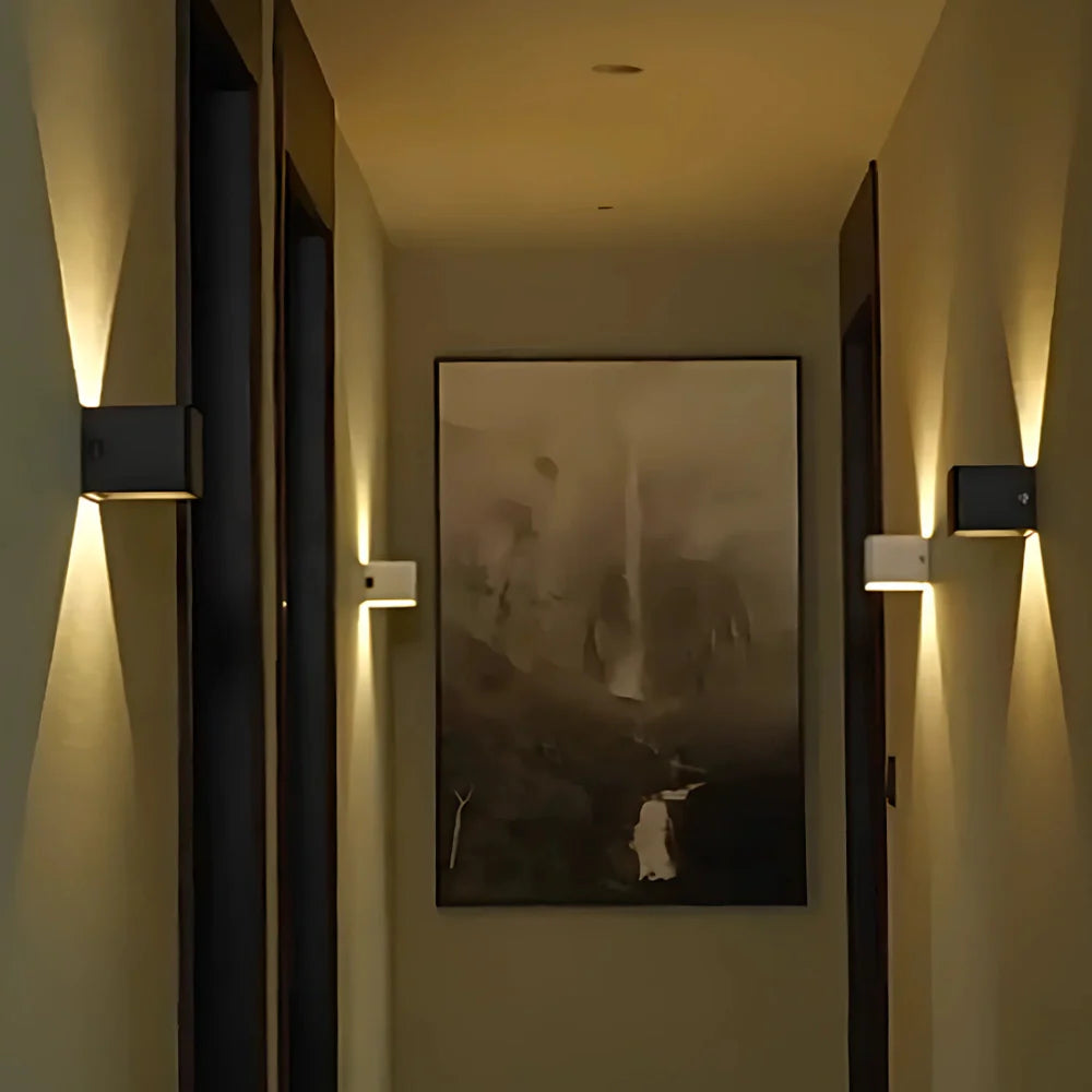 Adjustable Wall Light