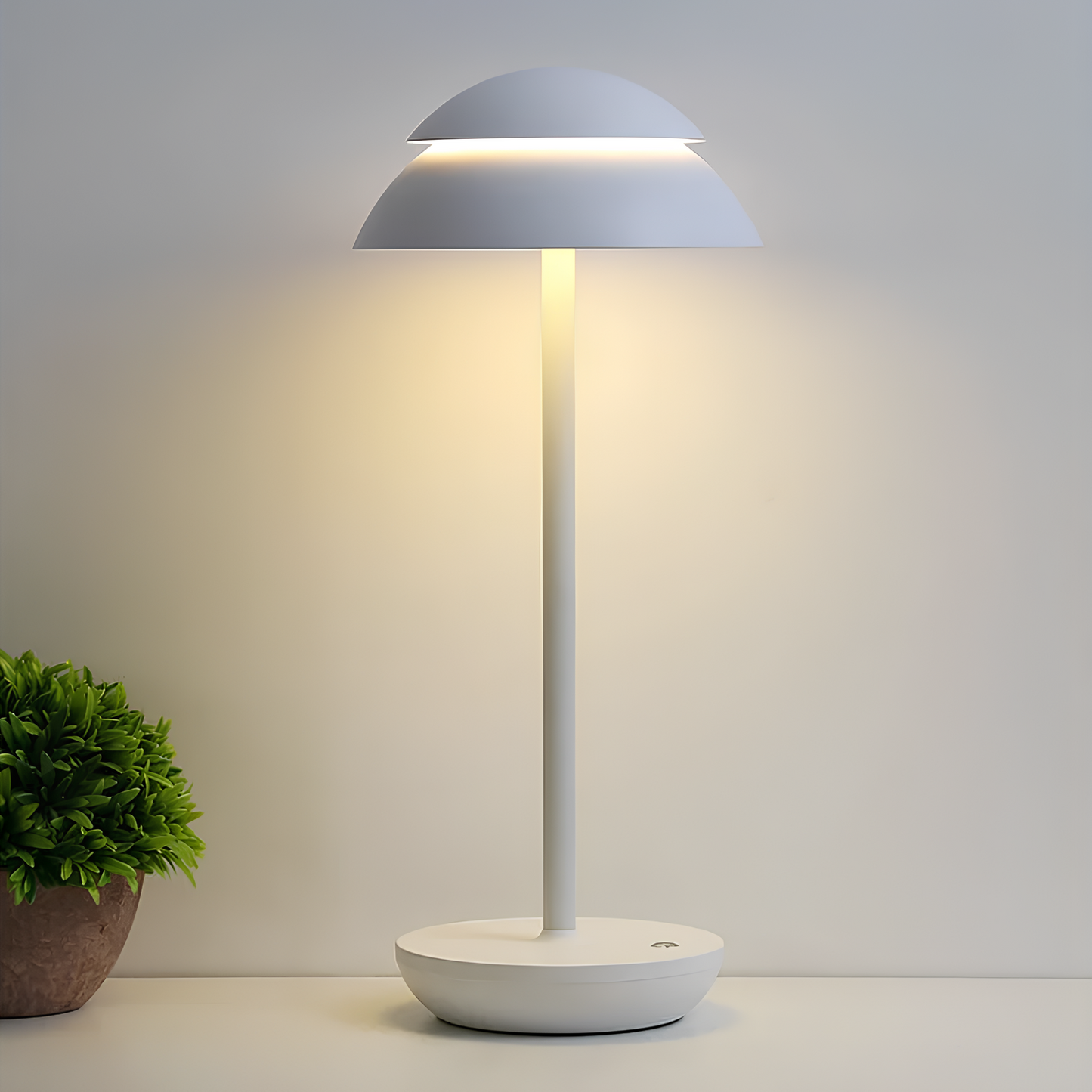 Luminous Prestige Lamp