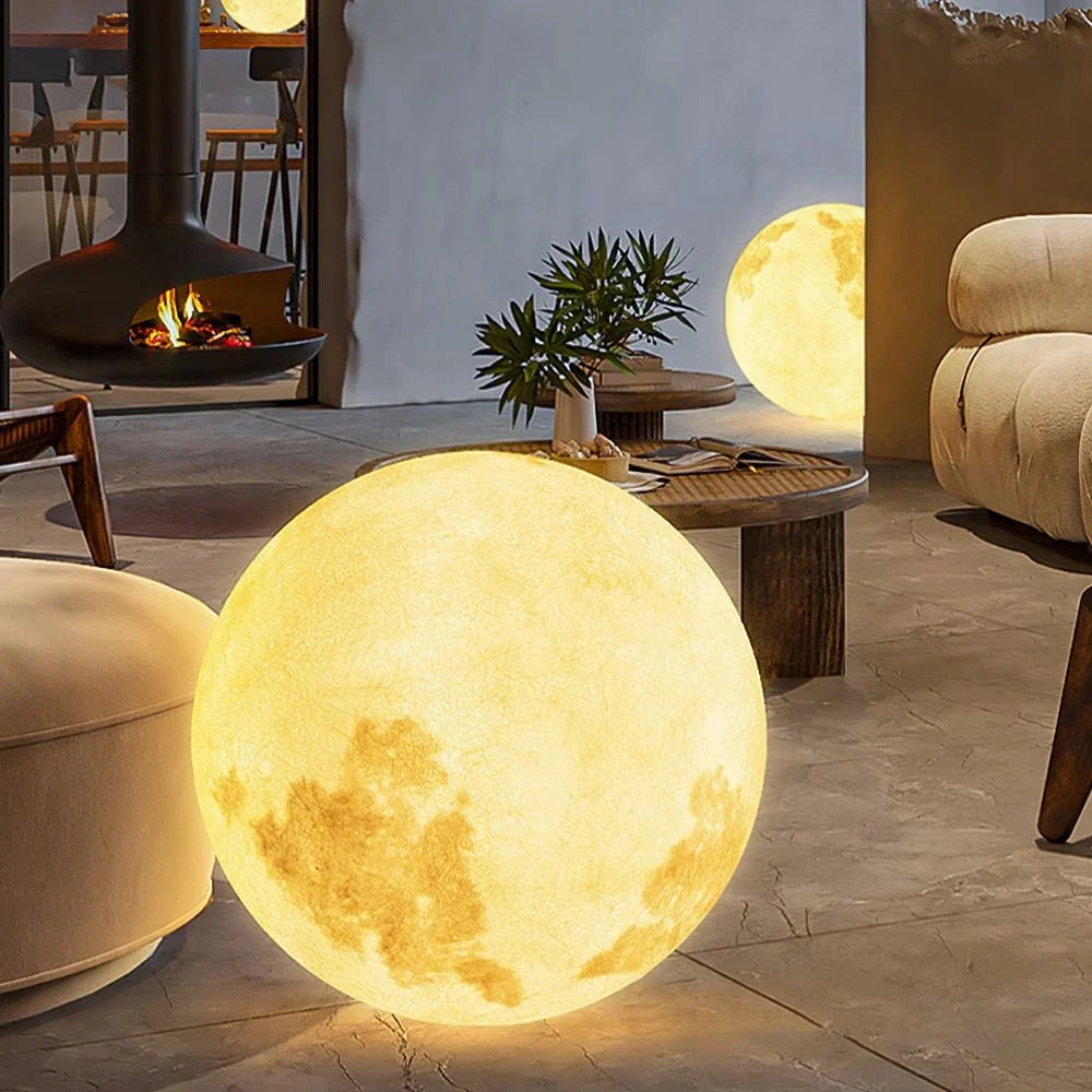Selene™ Moon Garden Light