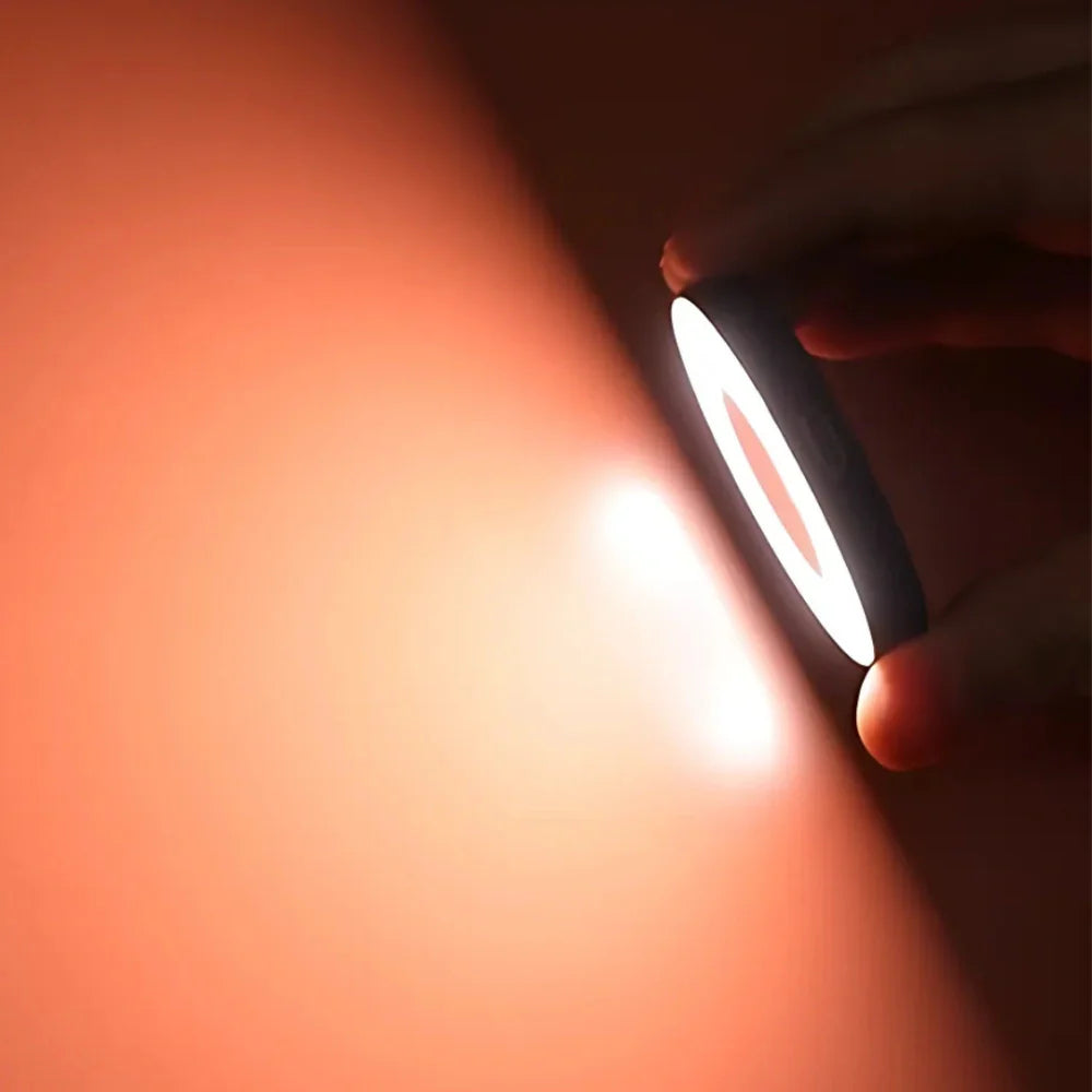 InstaGlow™ Magnetic Fill Light