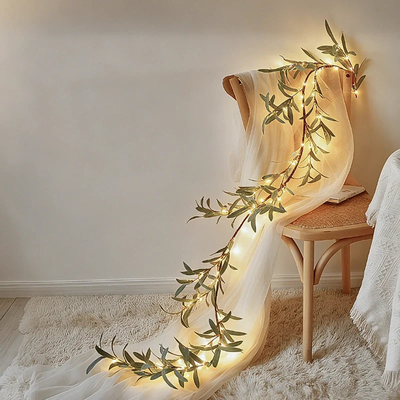 Garland Vine Light