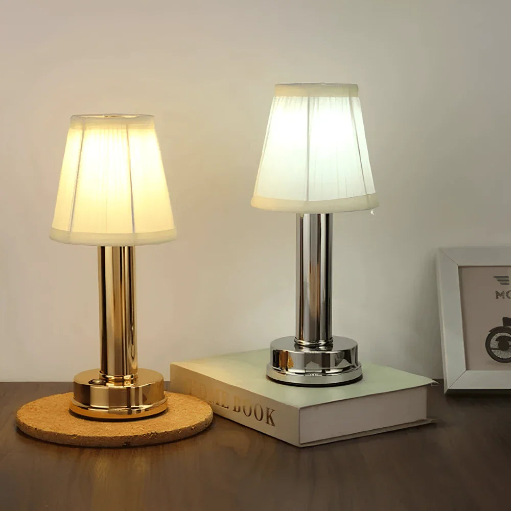 Retro Elegance Table Lamp