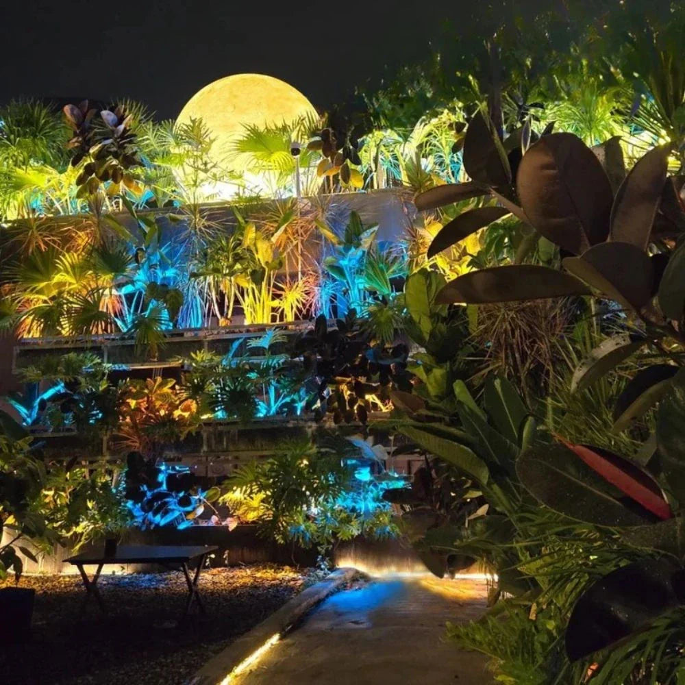 Selene™ Moon Garden Light