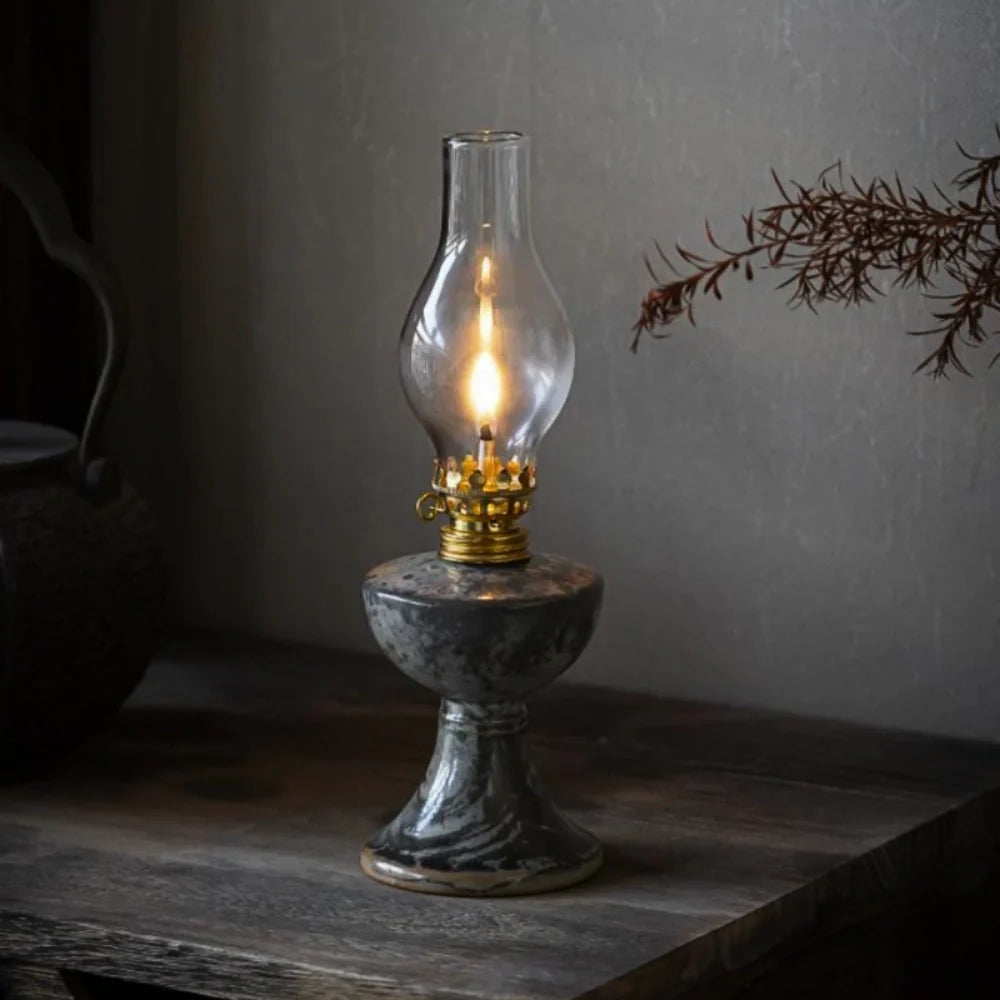 Stillflame™ Oil Lantern